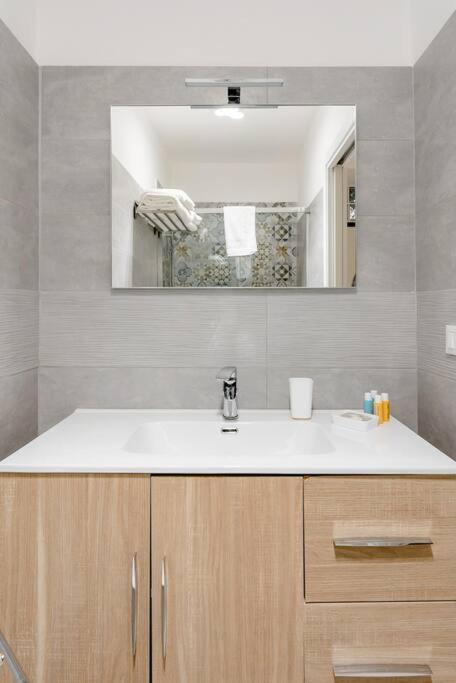 Cortile Marconi Apartment ปาแลร์โม ภายนอก รูปภาพ